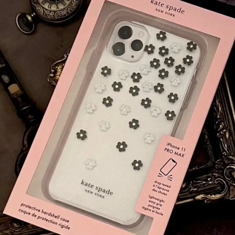KATE SPADE • Defensive Hardshell Case for Apple iPhone 11 Pro Max Black Flowers